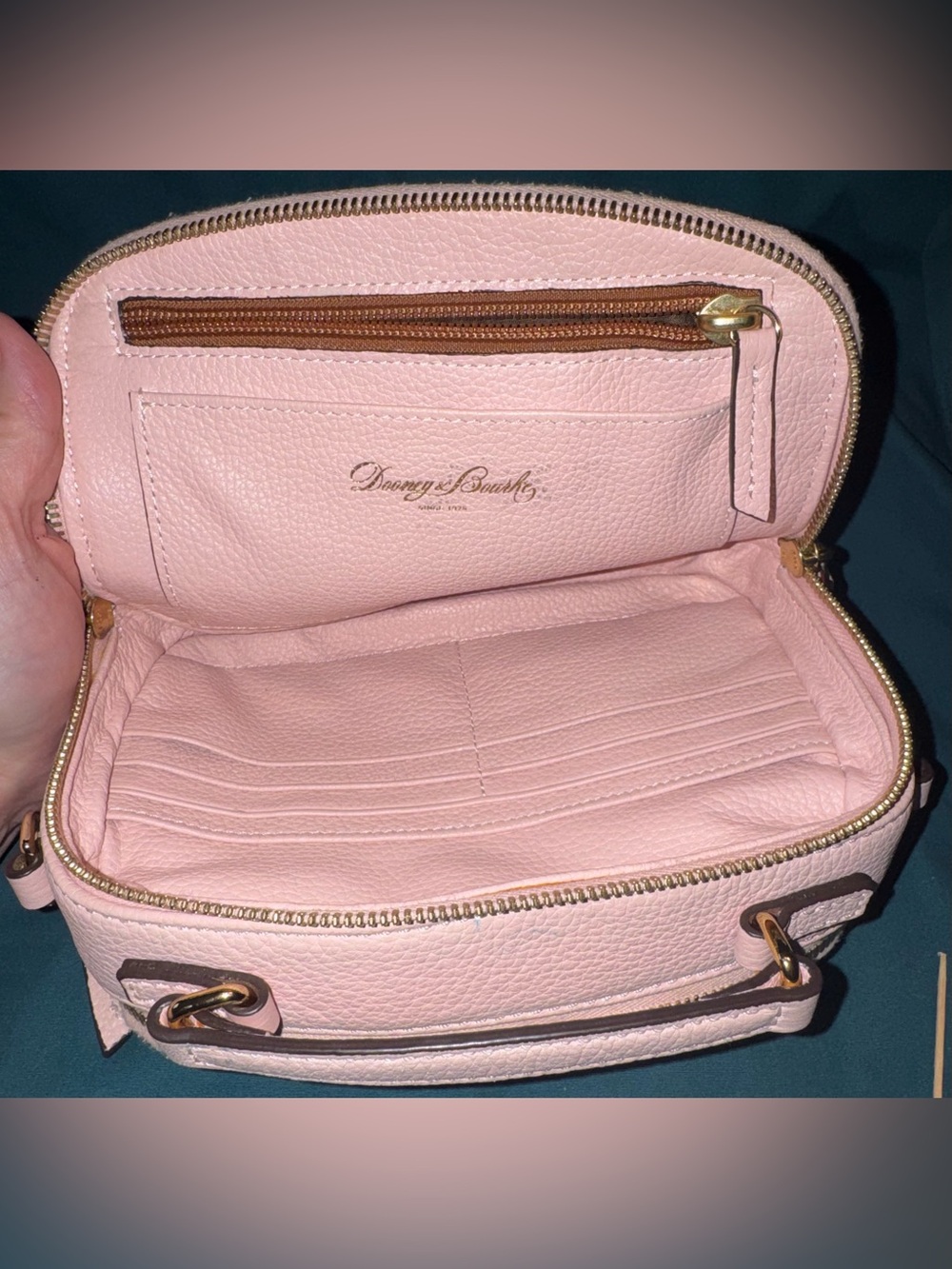 Dooney & Bourke Women's Belvedere Ambler Crossbody Camera Bag Pebbled Leather - Picture 14 of 15